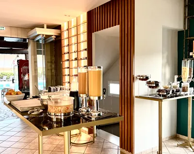 Bruskos Hotel & Suites