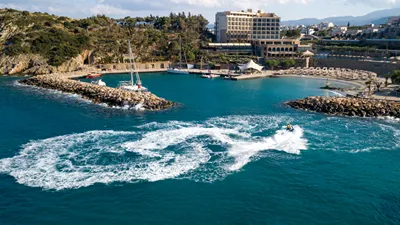 Zeus Eleva Mirabello Bay