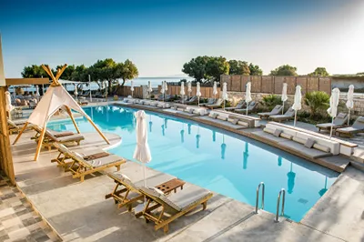 Enorme Teatro Beach - Adults Only