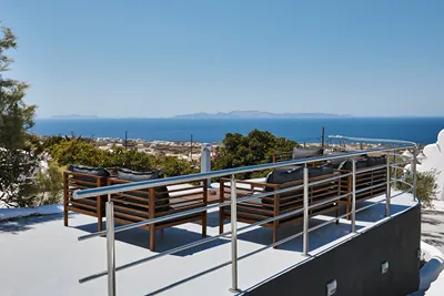 Oia Suites Santorini