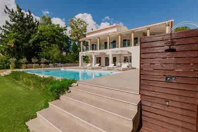 Rivazzurra Luxury Villa
