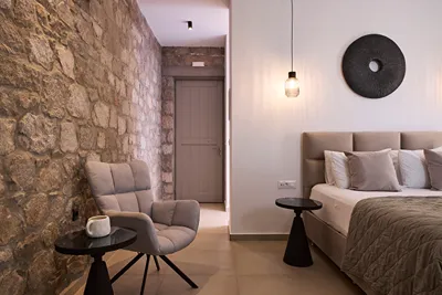Kedros Milos Suites