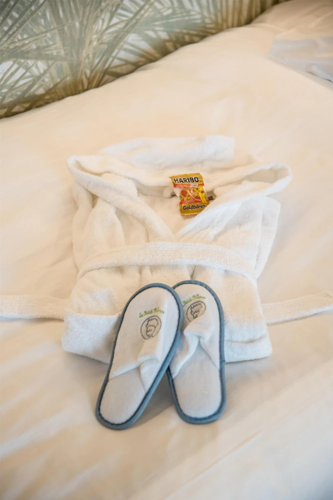 Senseana Sea Side Resort & Spa