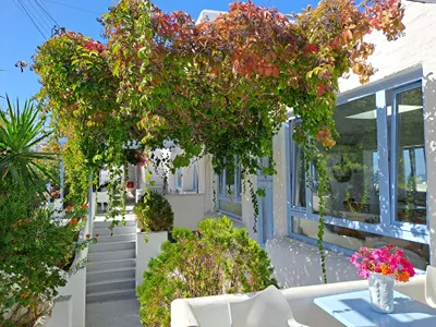 Stratos Apartments & Studios