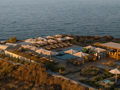 Colombo's Beachfront Santorini