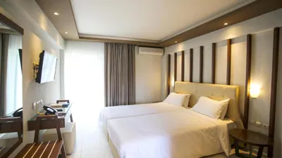 Royal Hotel Polichrono
