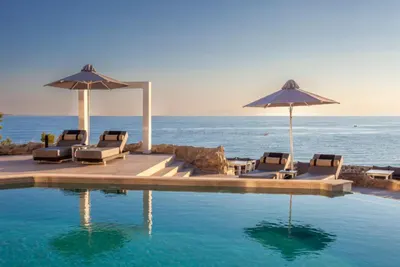 Akrotiri Olympos Luxury Suites