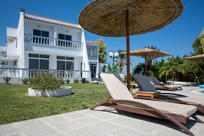 Ayit Hotel