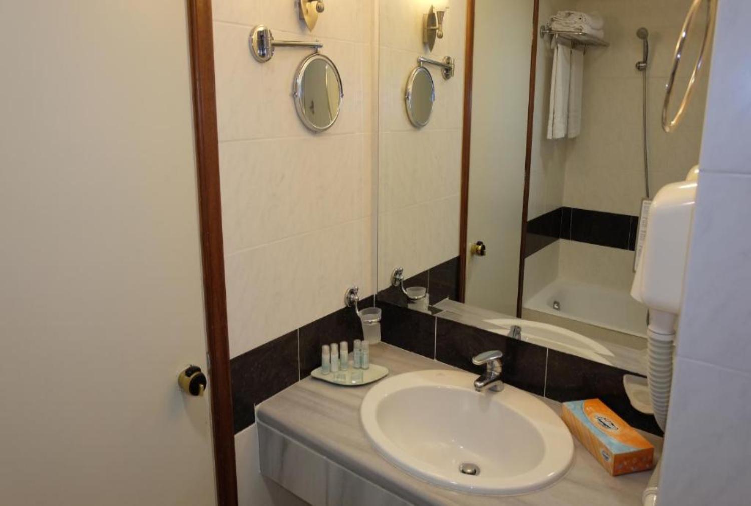 Kipriotis Maris Suites by Anayia All Inclusive Resorts