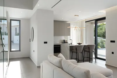 Kymothoe Elite Suites