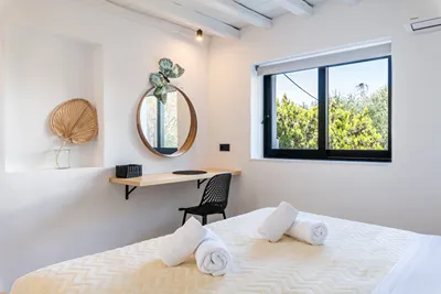 Yalos Mykonos 4 Bedroom Luxury Home Ornos