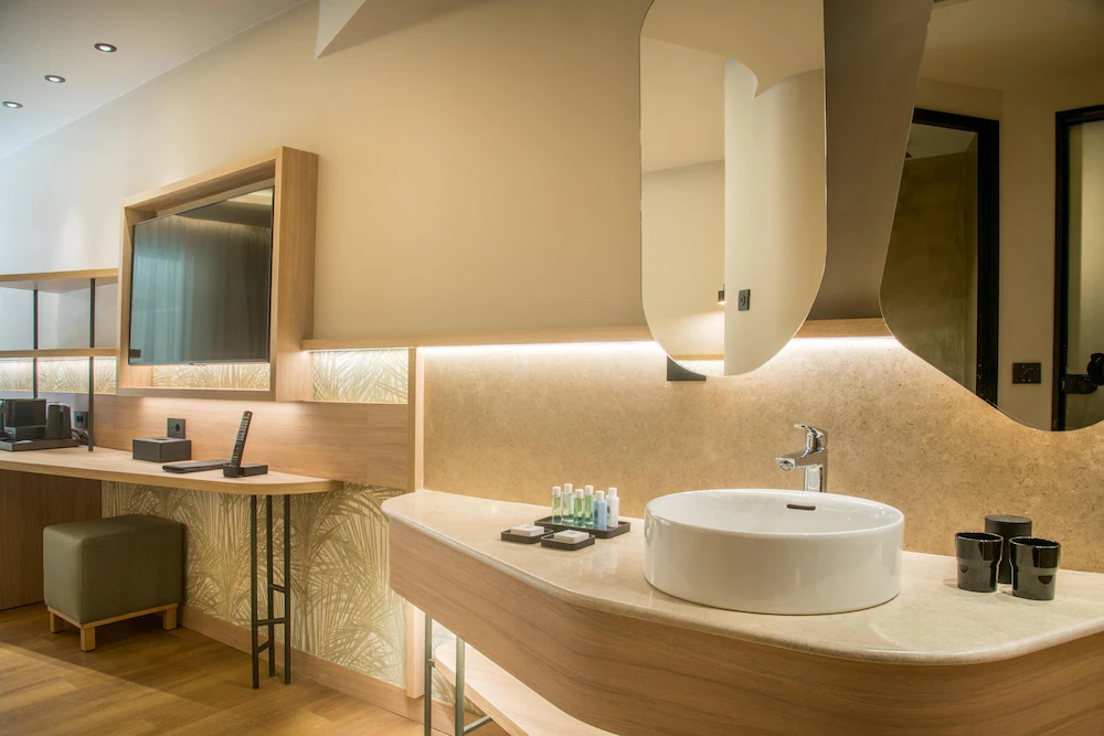 Senseana Sea Side Resort & Spa