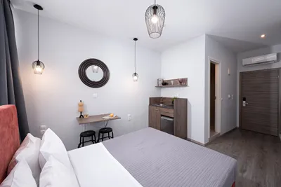 Enattica Monastiraki Living