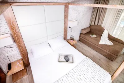 Notos Deluxe Suites