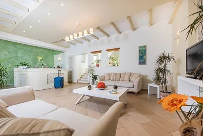 Nissos Thira Hotel Santorini