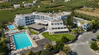Amounda Bay Hotel