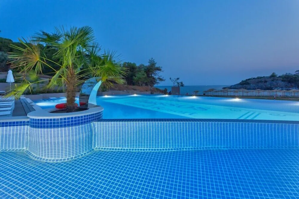Thassos Grand Resort