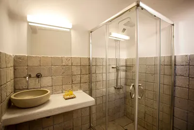 Amaze Suites