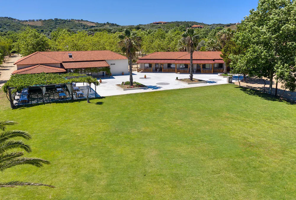 Komitsa Luxury Apartments