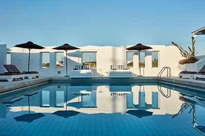 Mr and Mrs White Paros