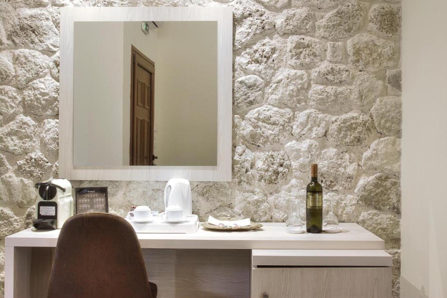Ninos Porto Demo Boutique Hotel