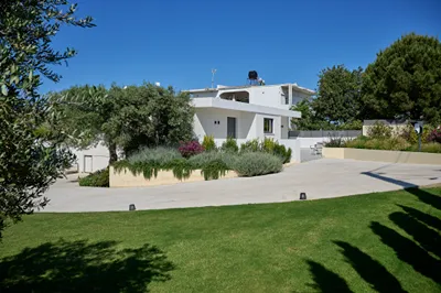 Kyamon Estate Luxury Villa
