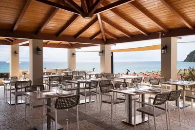 Simantro Resort