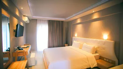 Royal Hotel Polichrono