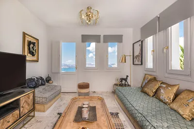 Summer Lovers Villa Santorini
