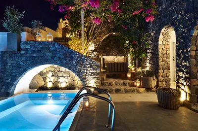 Atrina Santorini