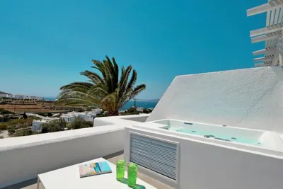 Andronikos Hotel