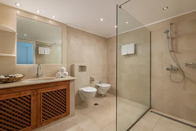 Arte Pefki Beachfront Suites