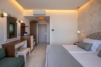 Vantaris Palace Hotel