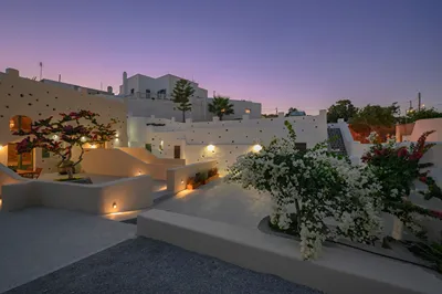 Elements Cave Suites