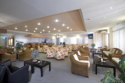 PORTES BEACH HOTEL