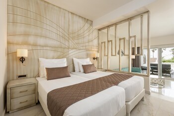 Vantaris Palace Hotel
