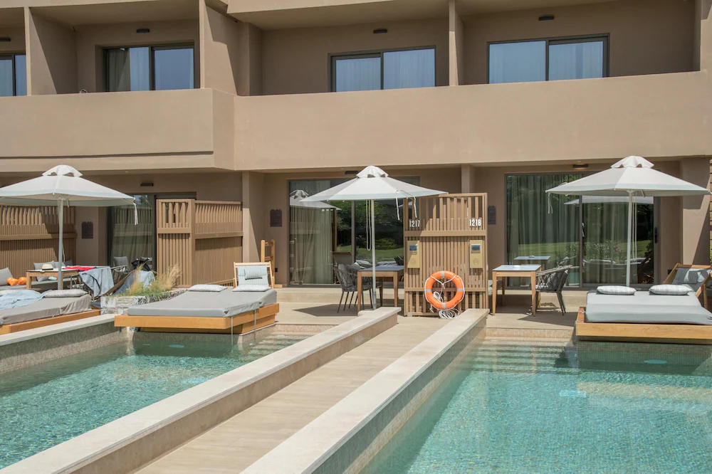 Senseana Sea Side Resort & Spa
