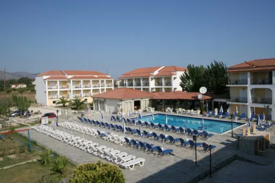 Village Inn Studios & Family Apartments