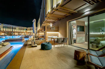 Senseana Sea Side Resort & Spa