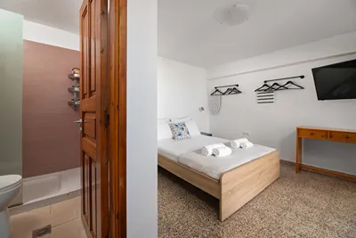 Arte Lindos Suites