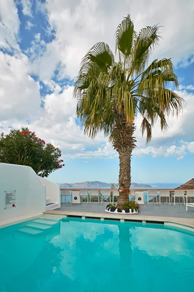 Cliff Side Suites