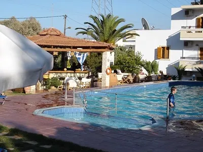 Nikos Apartments Stalis