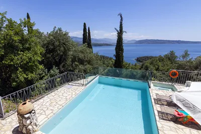 Scirocco & Folitsa Villas