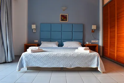 Caravel Apartment Hotel