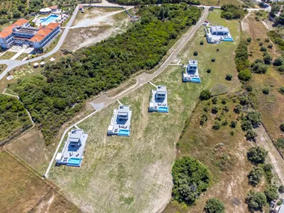 Continent Villas