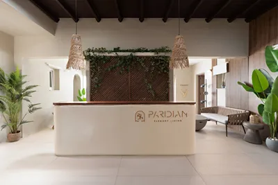 Paridian Living