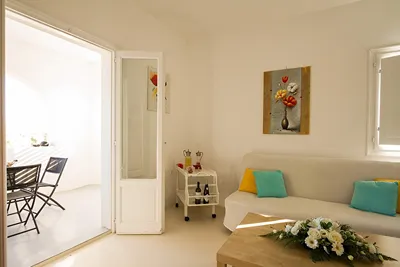 Sea Sound - White Katikies Luxury Hotel