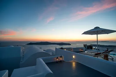 Avista Suites Santorini