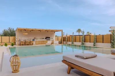 Sokratis LocoLux Villas & Suites