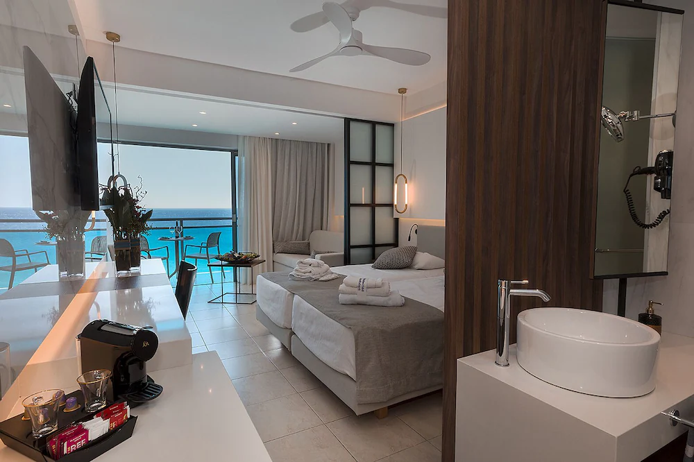 Hotel Calypso Beach